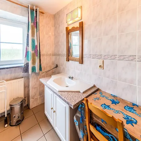Charming In Brisy, Cleaning Included Сasa de vacaciones