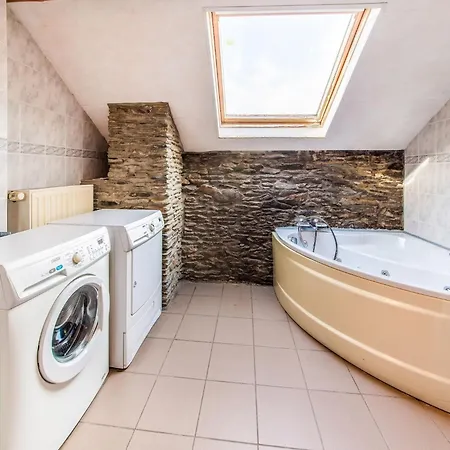 Charming In Brisy, Cleaning Included * Brisy