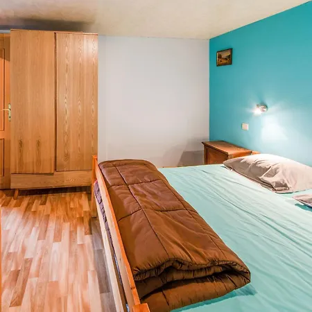 Charming In Brisy, Cleaning Included Brisy