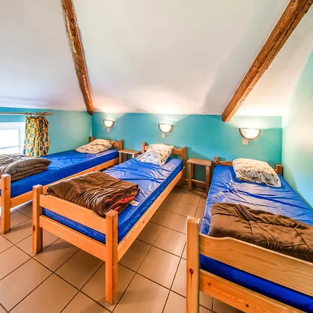 Charming In Brisy, Cleaning Included Сasa de vacaciones