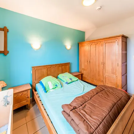 Сasa de vacaciones Charming In Brisy, Cleaning Included Brisy
