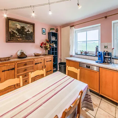 Charming In Brisy, Cleaning Included Сasa de vacaciones *