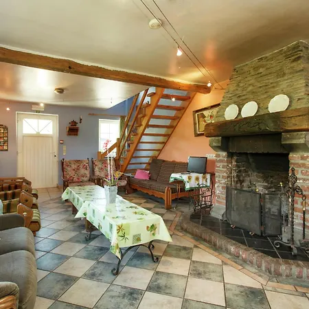 Charming In Brisy, Cleaning Included Сasa de vacaciones *